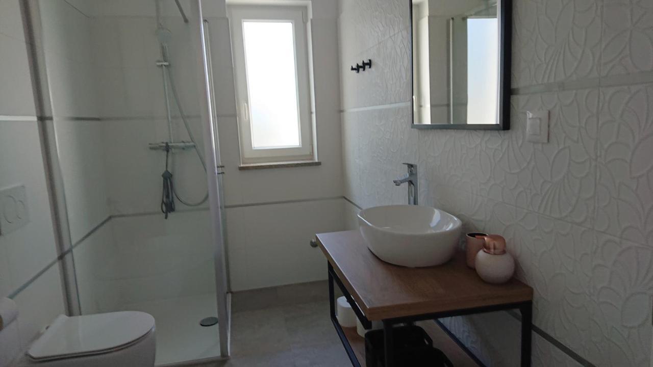 Irena Apartment Cres Bagian luar foto