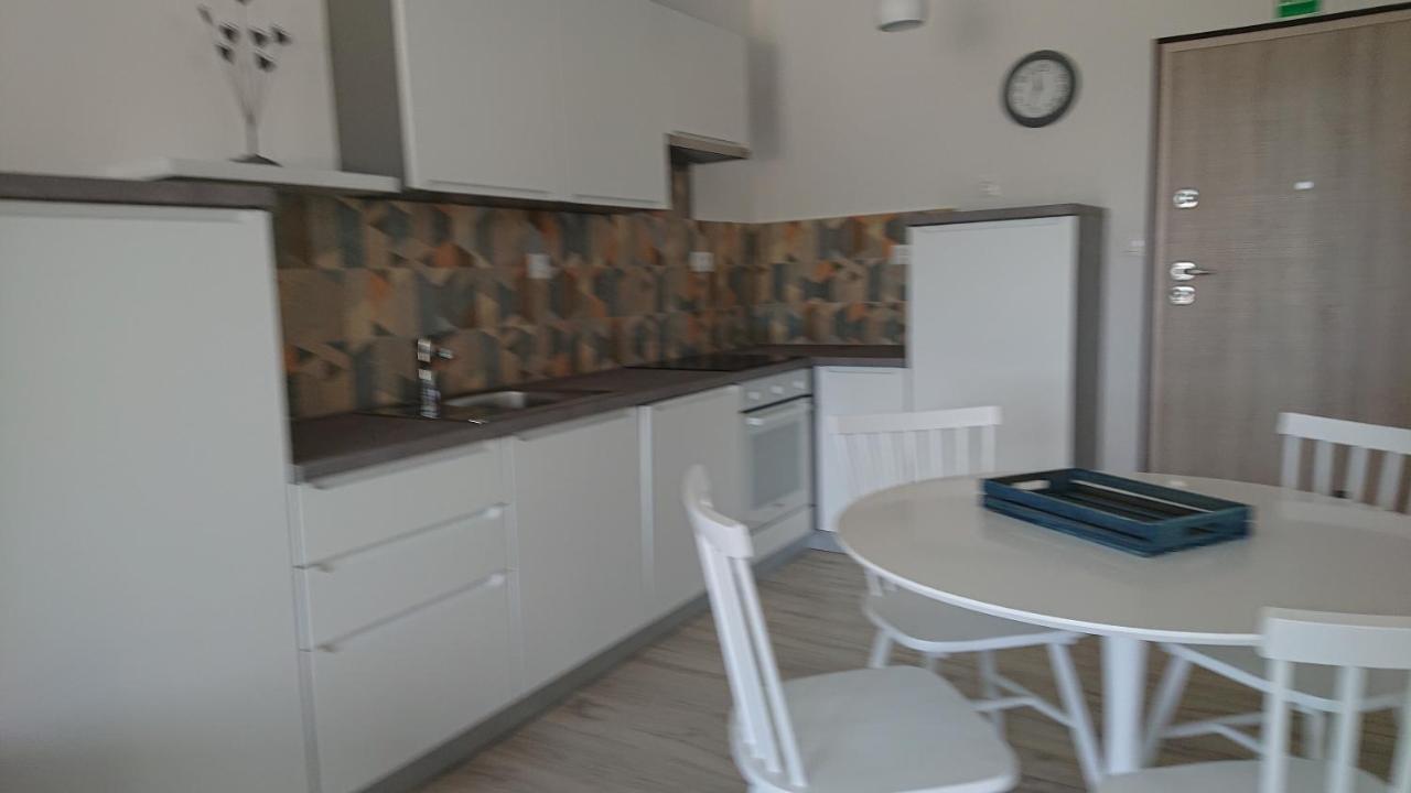 Irena Apartment Cres Bagian luar foto