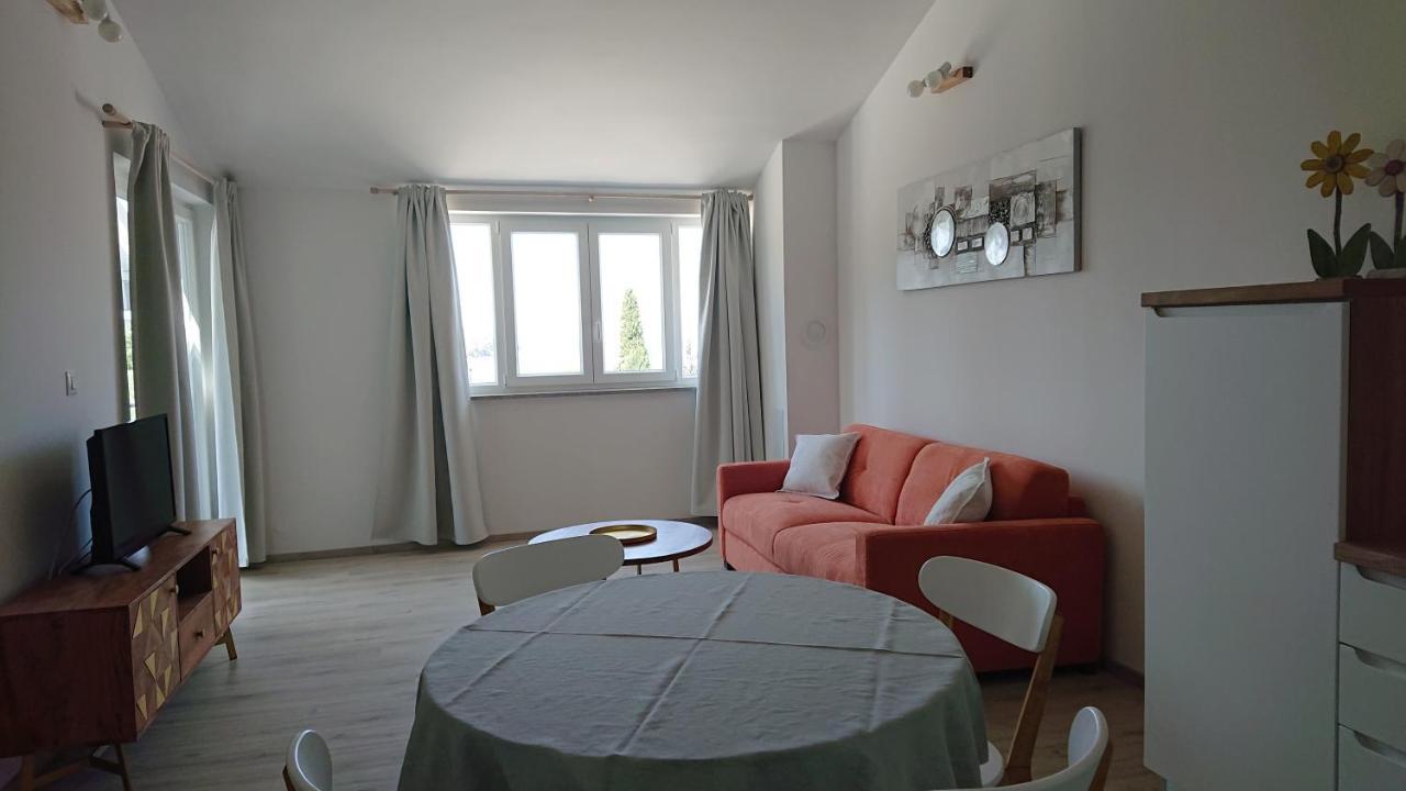 Irena Apartment Cres Bagian luar foto