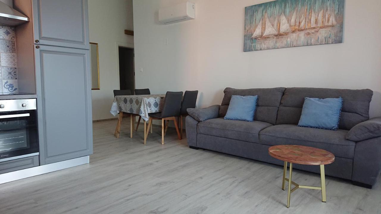 Irena Apartment Cres Bagian luar foto